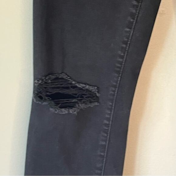 American Eagle Black Distressed NE(X)T Level Stretch Jegging Size 4 - Picture 14 of 14